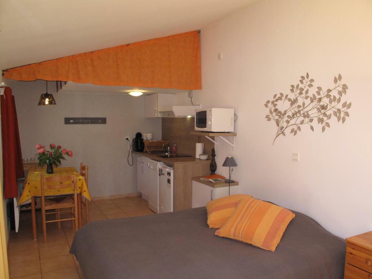 Residence Miro, Gites Avec Piscine Chauffee Et Tennis Les Arcs-sur-Argens Eksteriør billede